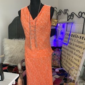 Michael Kors 2 piece top & skirt set size 8